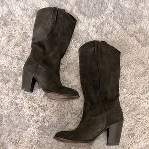Frye olive green suede boot